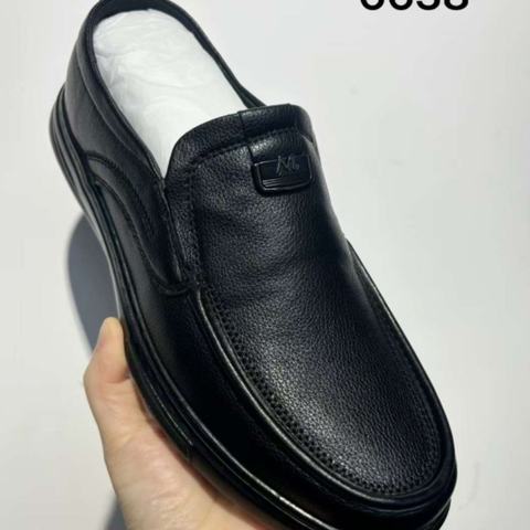 👉🏻🌺凯威袋鼠、哥圣老头品牌男鞋资产支付  包邮 赵女士  15643740656