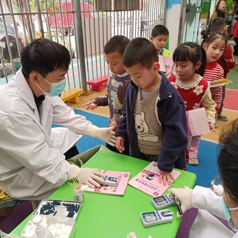 健康守护，﻿从体检开始 ‍ ——心心幼儿园体检日