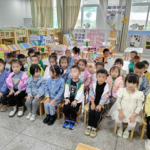 正安县第七幼儿园中三班三月探春记