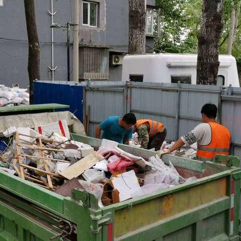 【社区动态】瞄准“急难愁盼”，倾心倾力解民忧