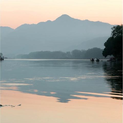 山有峰顶，湖有彼岸——会计2301春季研学