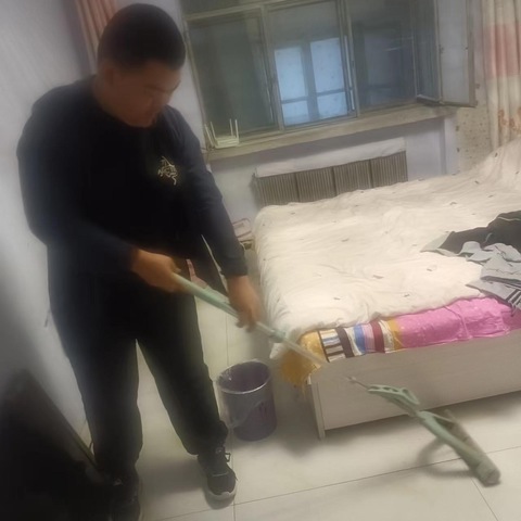 新世纪学校高中部战胜班假期德育作业《动中长技》