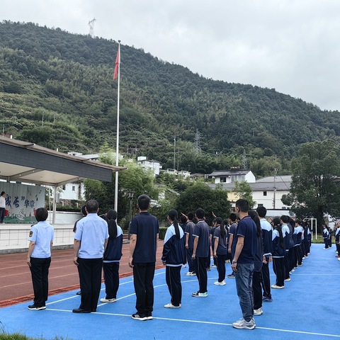 安全乘梯，从我做起——莲都区雅溪学校安全乘坐电梯宣讲暨捐资助学活动