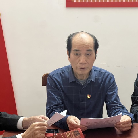 大成镇镇府退休干部职工党支部传达学习全国离退休干部“双先”表彰大会和全国老干部局长会议精神