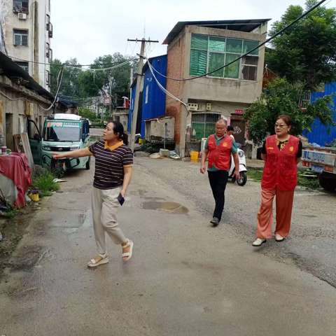[未雨绸缪强预防，以“雨”为令，闻“汛”而动]漯河市郾城区沙北街道昆仑社区开展防汛抗灾工作