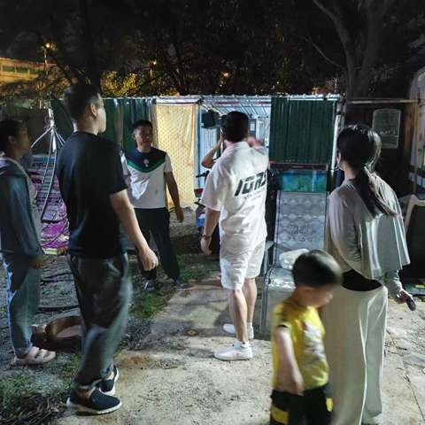 国庆中秋双节风雨守平安：长流墟社区一级响应防御台风“麦德姆”