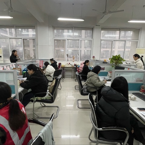 外出学习促提升，交流分享共发展——浚县卫溪中学语文组第六次教研组活动