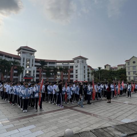 踩着春天的鼓点，向自由出发！——来自南安市蓝园高级中学踏青出游活动