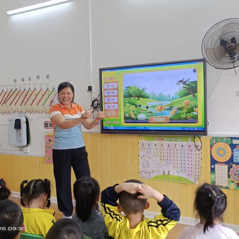 “绘彩童心、悦画童年”——新云幼儿绘本阅读绘画教学活动