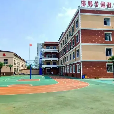 消防演习，安全同行——三坊学校消防逃生演练