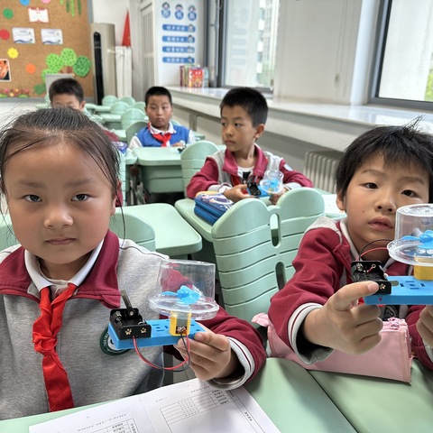 历城区兴元小学科技社团三班二年级（5班10班）