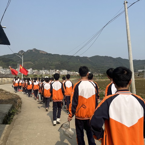 “缅怀先烈，传承文明——致敬英魂，共筑中国梦”———百色市右江区第六初级中学教育集团龙川校区第八周工作汇报