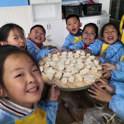 【行知实三·劳动】三年级舌尖上的美食活动——饺子