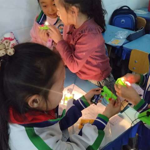 锡市第四小学坚果科学实验社团活动展示