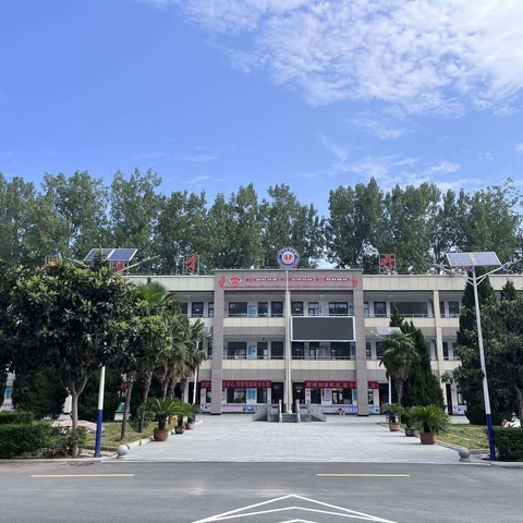 燕草秦桑，只此青绿——院士育才中学开展班主任基本功大比武