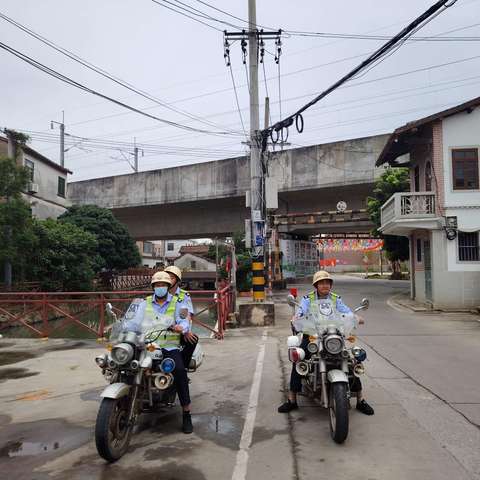 荔城区黄石镇开展铁路沿线安全隐患检查