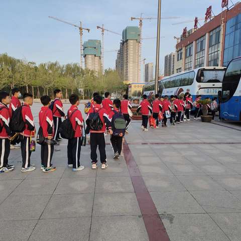 忆长征初心 承红色传人       ———— 百川小学四级部开展博山幽幽谷研学活动