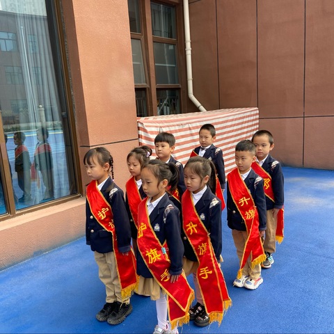 10.8大四班升旗仪式