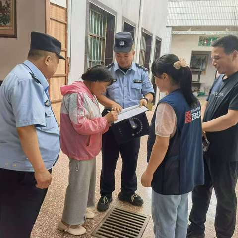 【太平网格】的简篇   网格员、民警齐上阵，调和婆媳矛盾护家园