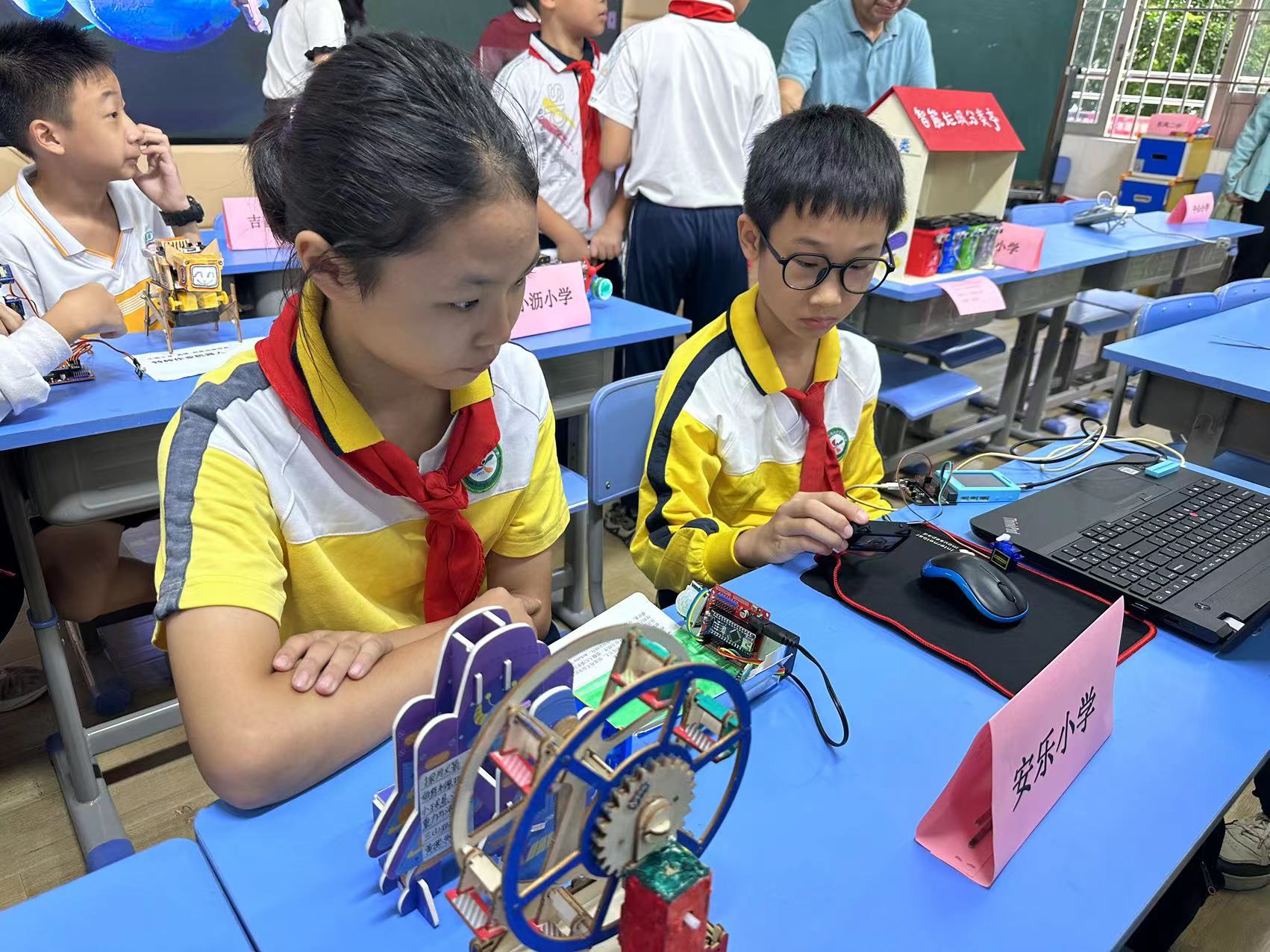简篇-科技创新  筑梦成长——东凤镇举办2023年青少年科技创新大赛