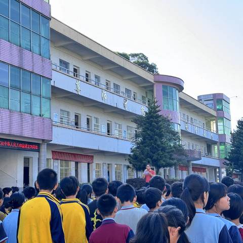 龙川县通衢中学消防安全宣传教育活动简报