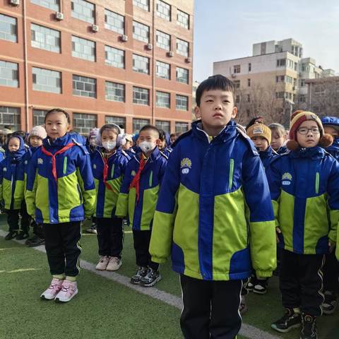 龙马精神启新篇 福娃奋发向未来—— 宣化区鼓楼小学召开2024年春季开学典礼