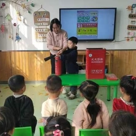 【康庄中心小学附属幼儿园】消防演练，安全“童”行