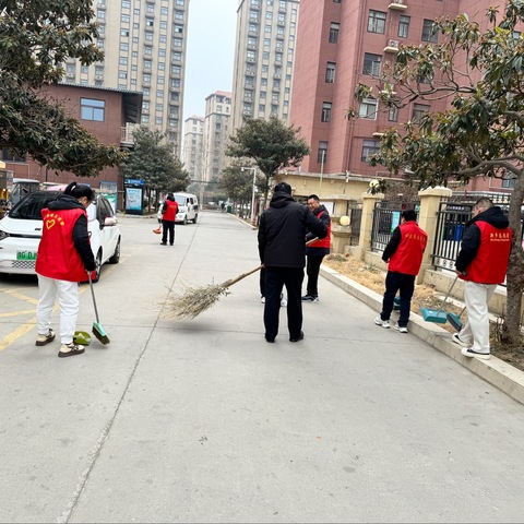 “学雷锋  我行动”凤铭社区新时代文明实践站清洁行动