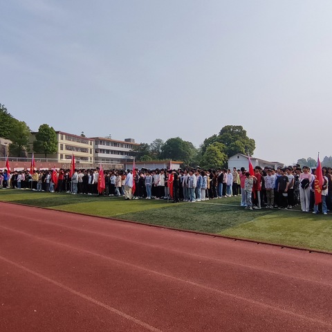 “讲究卫生，健康你我”邓元泰镇中学第八周国旗下的讲话