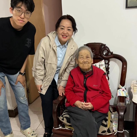 建行温情服务温暖客户
