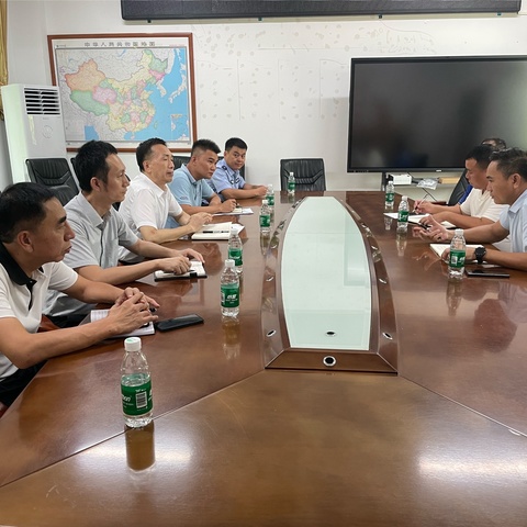 省公安厅治安总队一级高级警长杨慈刚一行到我市开展暑期防溺水工作督导调研