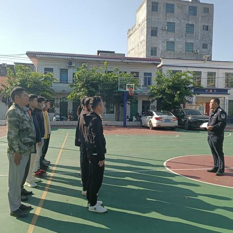 儋州市司法局中和司法所组织社区矫正对象进行节前集中教育警示