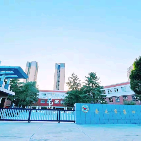 心有质量析得失，行有方向方致远——奎屯市第四小学2023-2024学年第二学期教学质量分析会