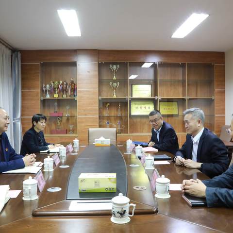 丁俊书记拜访国家金融监督管理总局内蒙古监管局副局长姚中义