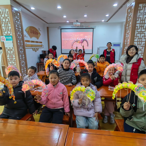 榆山街道会仙山社区：巧手制灯纳吉祥，童趣斑斓闹元宵