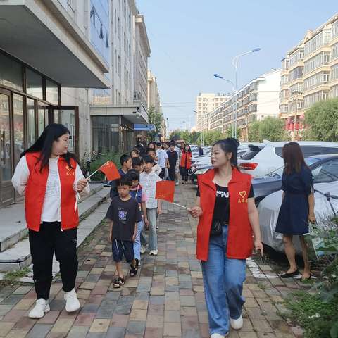 青冈镇民主社区开展 “青春无毒，向阳而生” 参观禁毒教育基地活动