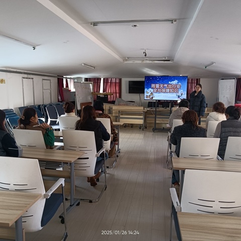 【治荟明湖·聚慧县东】以雪为令，志愿同行——大明湖街道县东巷社区团支部开展雨雪天气出行安全宣讲活动