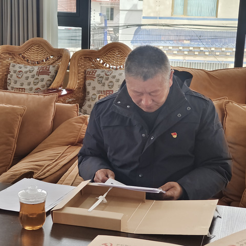 副县长、公安局局长敦清赴虾扎镇指导道路交通工作 筑牢假日安全防线