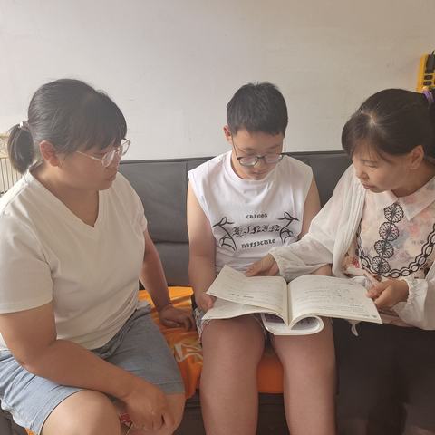 与爱同行，家校共育