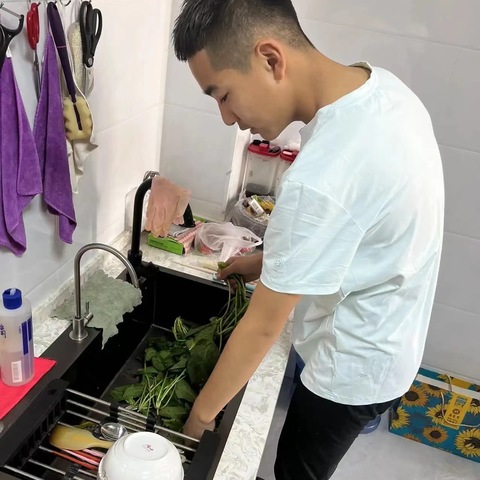 鸿文实验中学初11班孝心美篇
