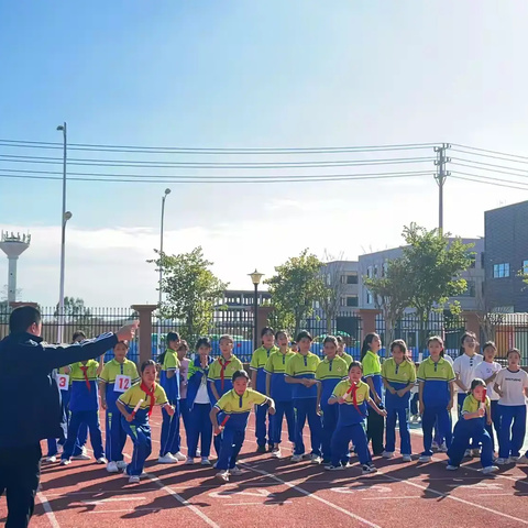 党建引领逐梦想  艺体同行向未来 ﻿ ——覃塘区翰林小学举行首届体育艺术节暨2024年秋课后服务成果展示活动