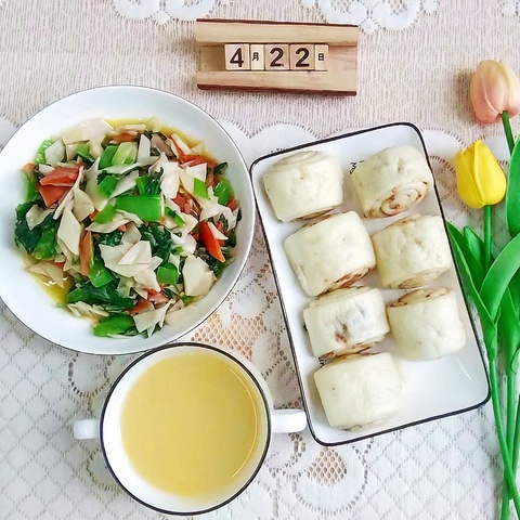 【雨润春蕾·美食播报】“食”光美好  健康成长——2024春季学期陇县雨润幼儿园一周食谱（第九周4.22-4.26）