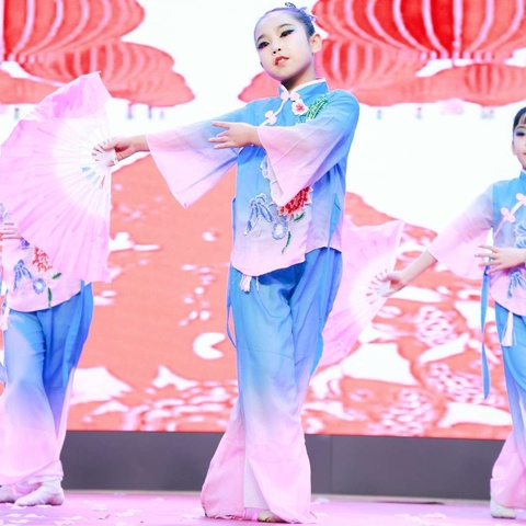 多彩的寒假生活三年级姜筱蕾