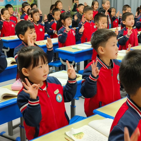 同课异构展风采，异彩纷呈显匠心——圣城街道文博小学语文教研活动