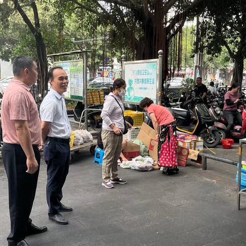 农投集团党委副书记、工会主席彭云到南新农贸市场市场开展专项督导检查