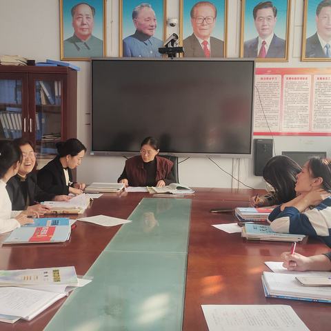 探索知识海洋，点亮思维之光——记一实五六年级