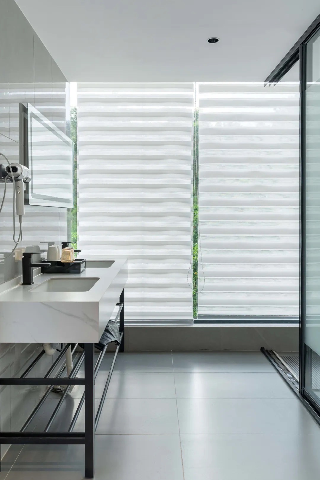 【沃然山居民宿】A栋14房35床|山涧民宿·山泉水滑梯泳池·独立泡池·独立KTV·户外草坪团建场地·会议室