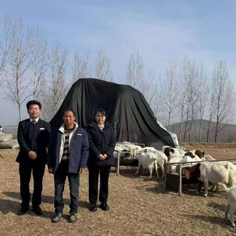 上门服务暖人心，普惠金融助个体——工行泌阳泌水支行屈中豪