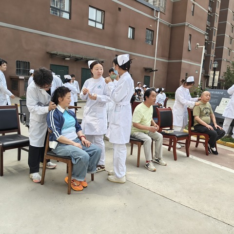 昆明路社区 “公益漂流记” 为老服务活动温情启幕