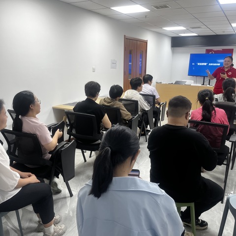 数字赋能 全民共享——明珠花苑社区开展数字素养与技能提升宣传活动